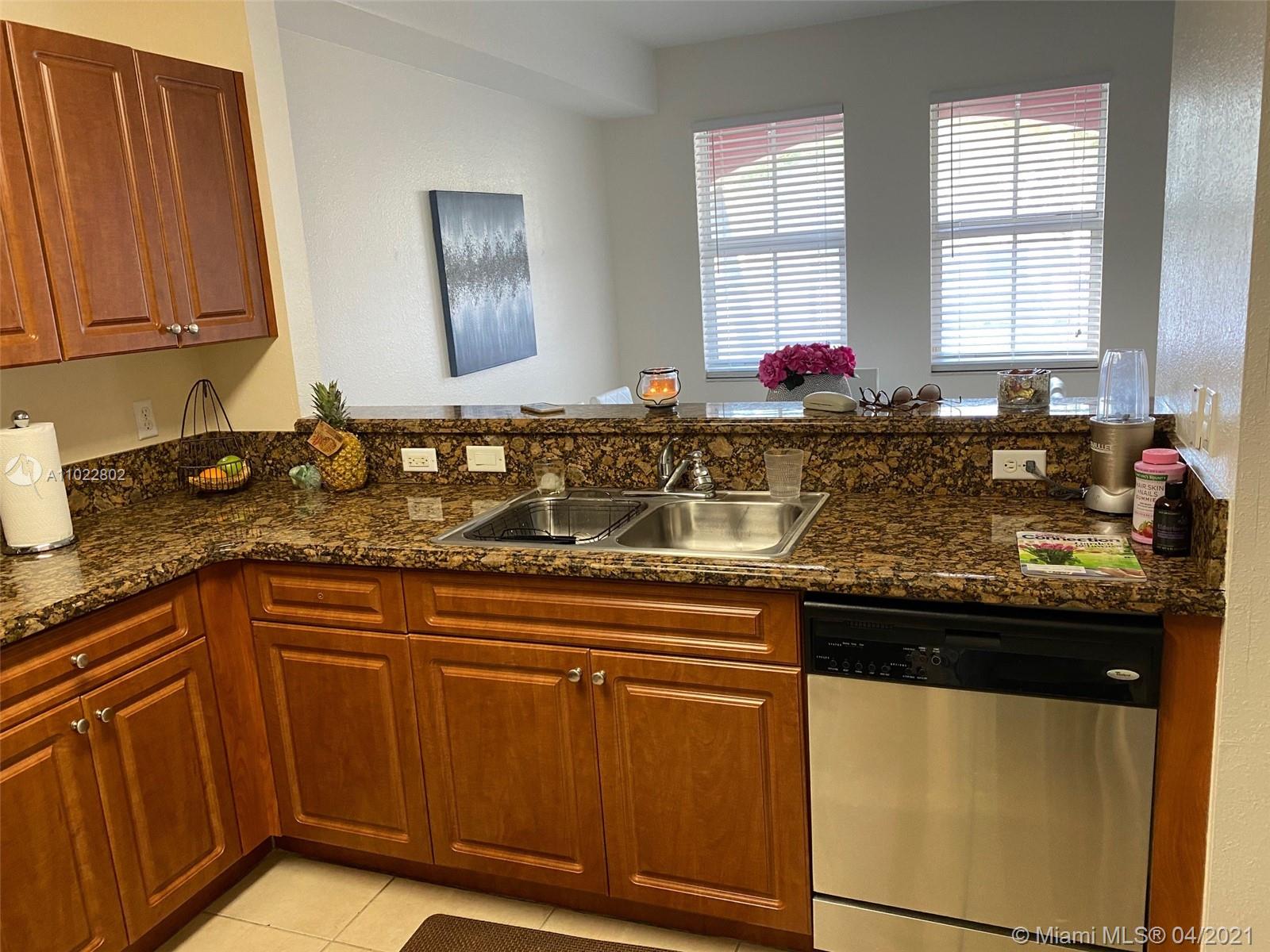 PROMENADE SHORES AT DORAL - Residential