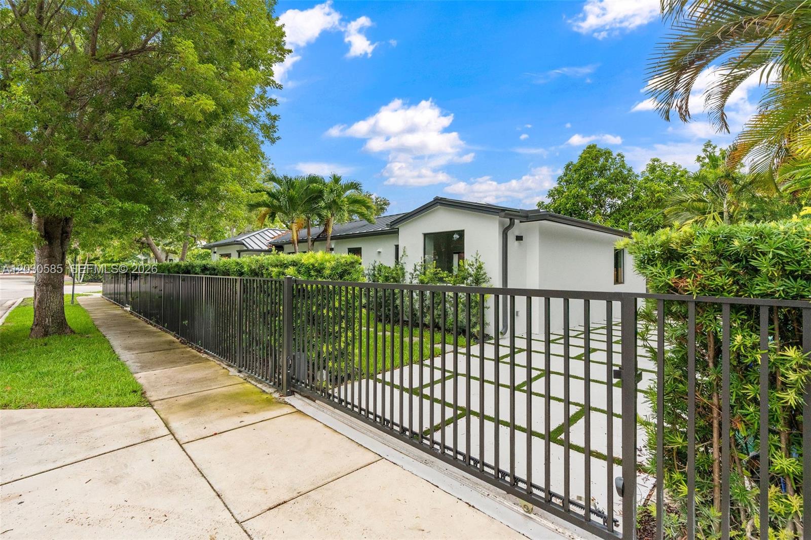 2286 SW 21st Ave, Miami FL 33145