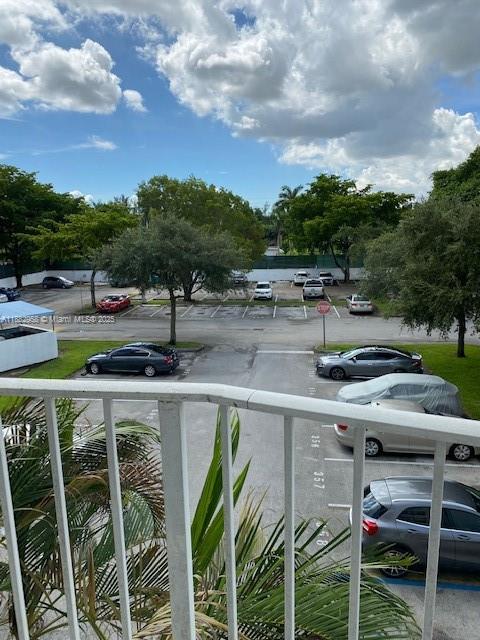 MONTECARLO CONDO - Residential