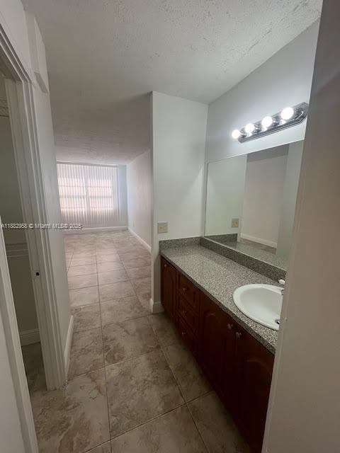 MONTECARLO CONDO - Residential