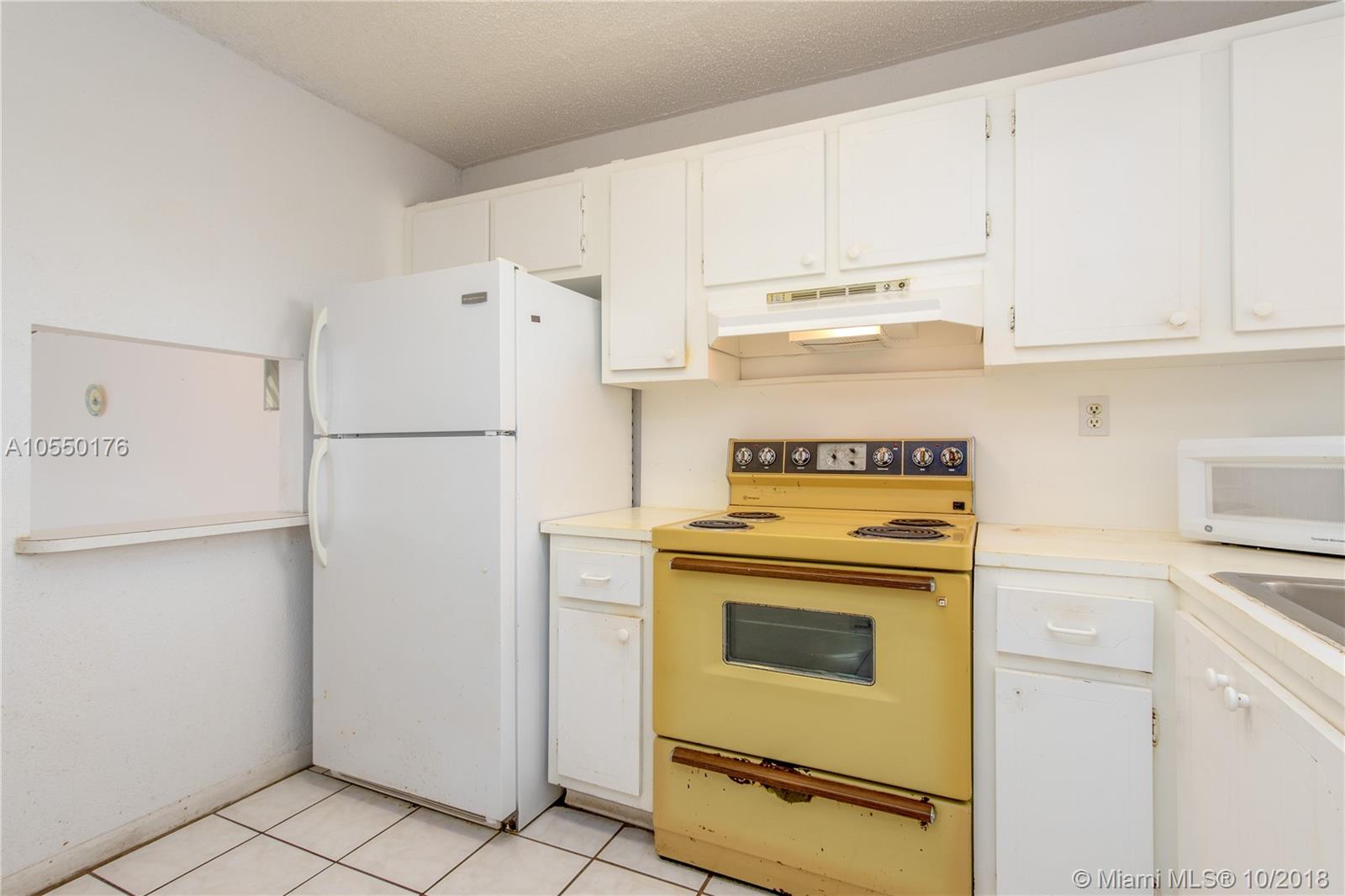 SUNRISE LAKES 45 CONDO - Residential