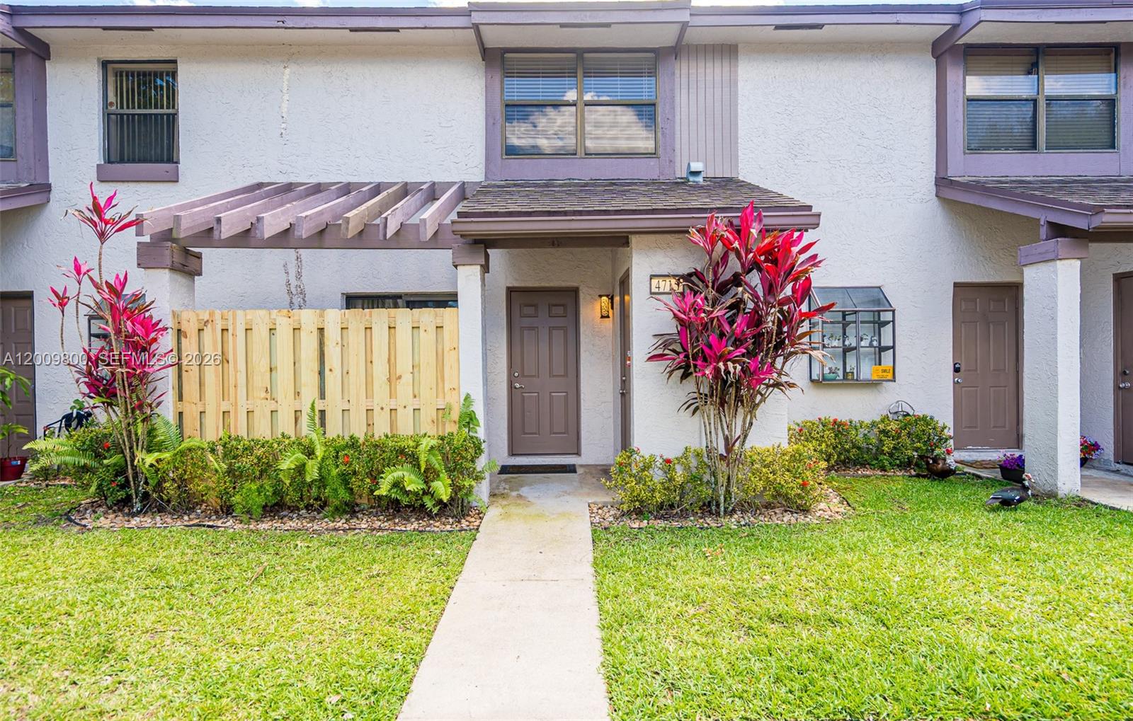 SPRINGDALE LAKE D CONDO - Residential
