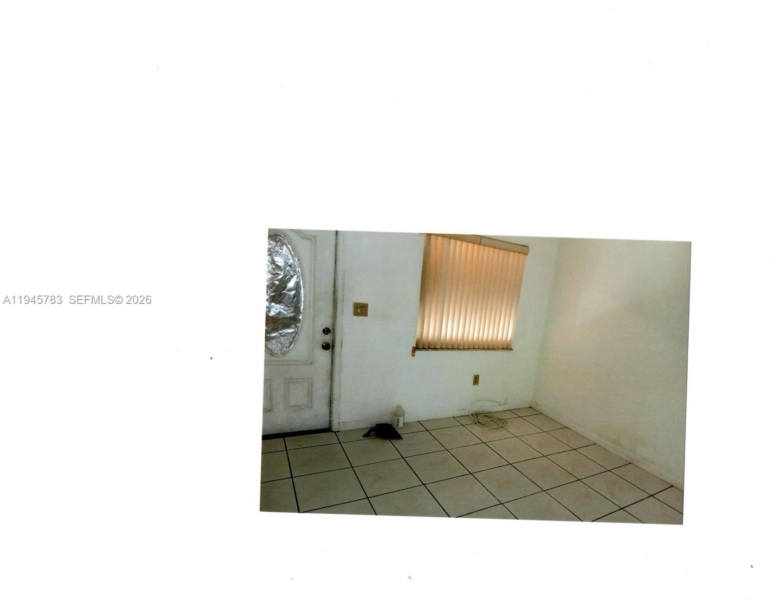 LINCOLN ESTATES 1ST ADDN - Residential