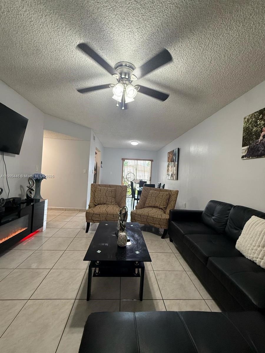 VILLA VERANDA CONDO - Residential