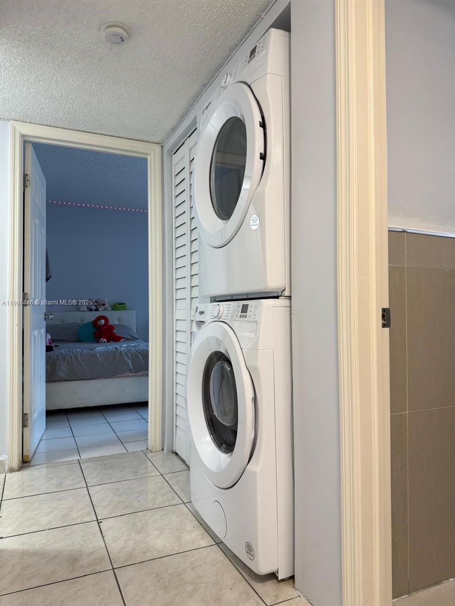 VILLA VERANDA CONDO - Residential