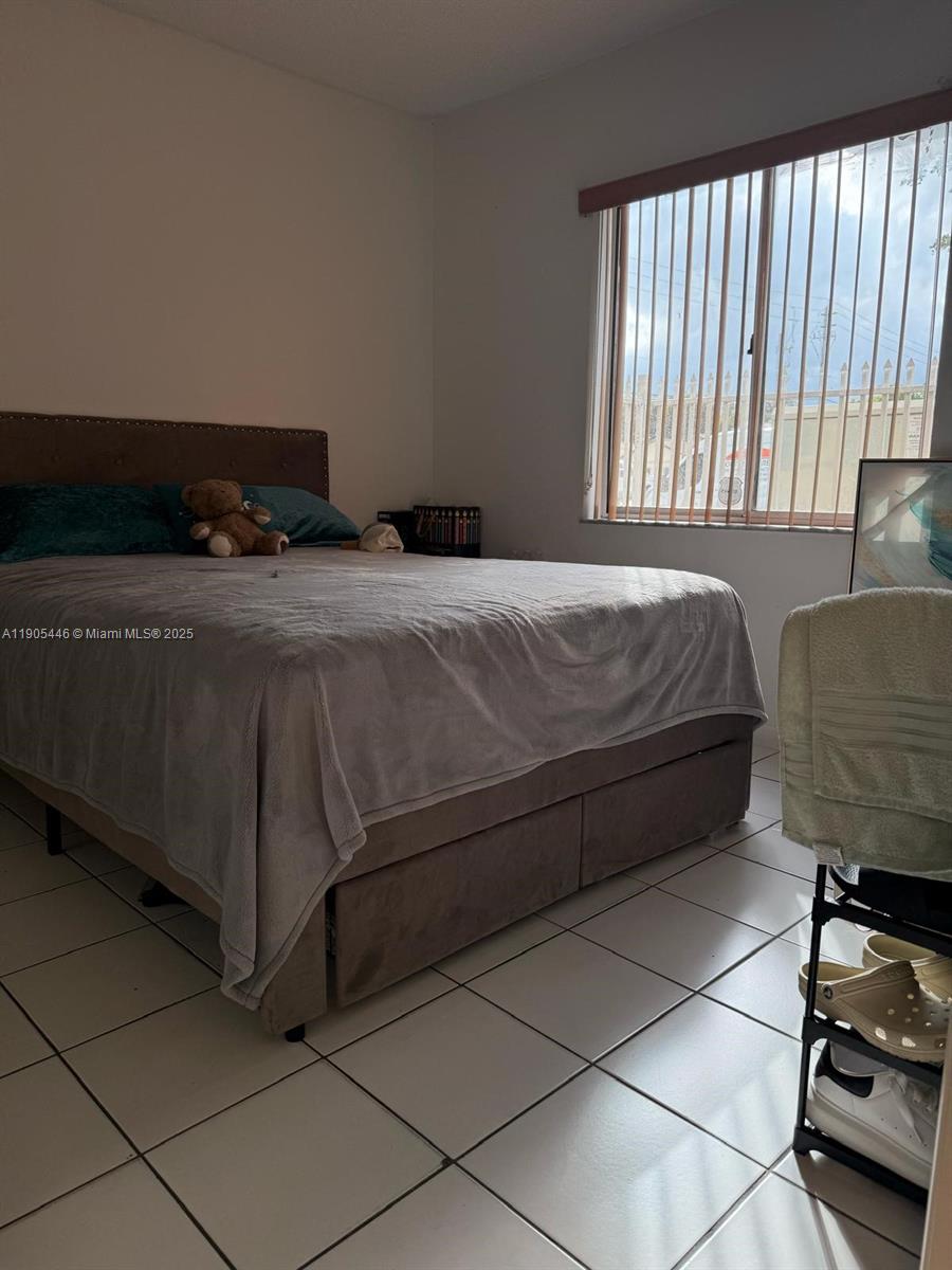 VILLA VERANDA CONDO - Residential