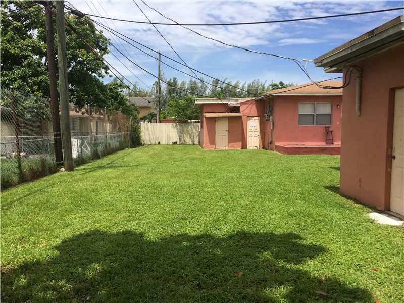 17 8 53 41 HIALEAH 6TH AD - Residential Income
