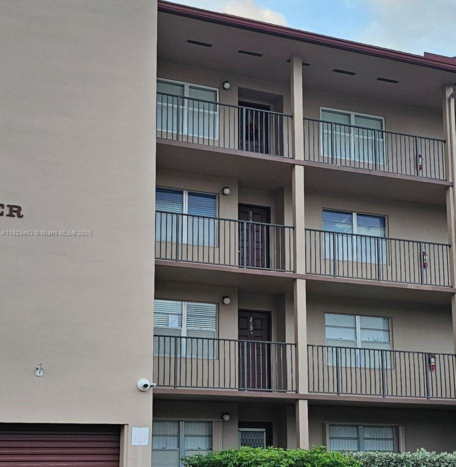 LANCASTER AT CENTURY VILL - Residential