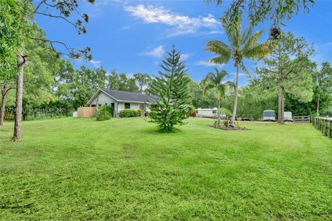 A home in Loxahatchee