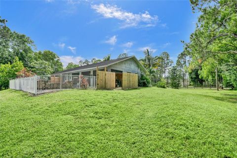 A home in Loxahatchee