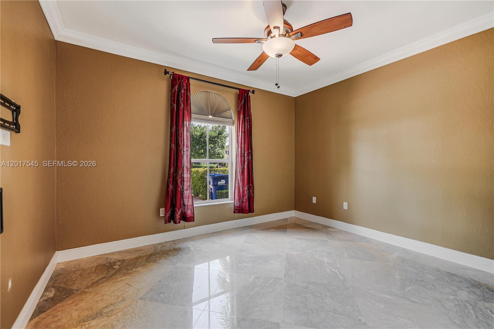 CENTURY BREEZE EAST - Residential