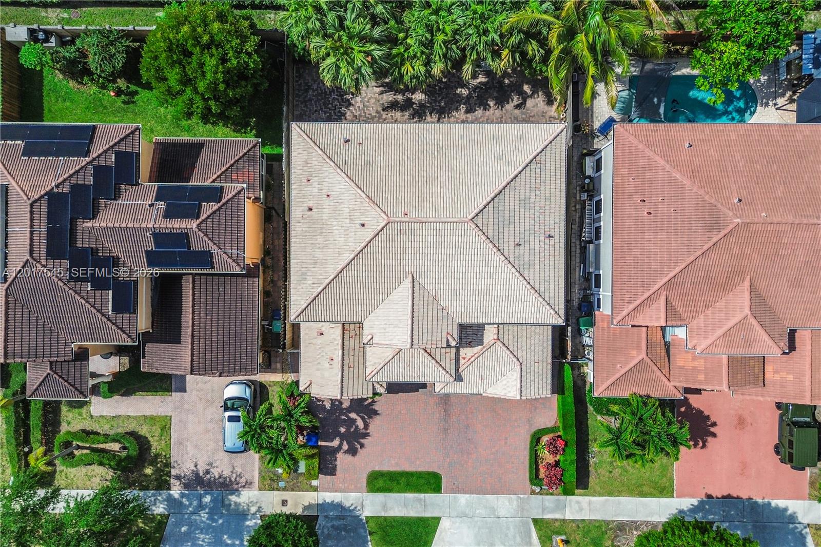 CENTURY BREEZE EAST - Residential