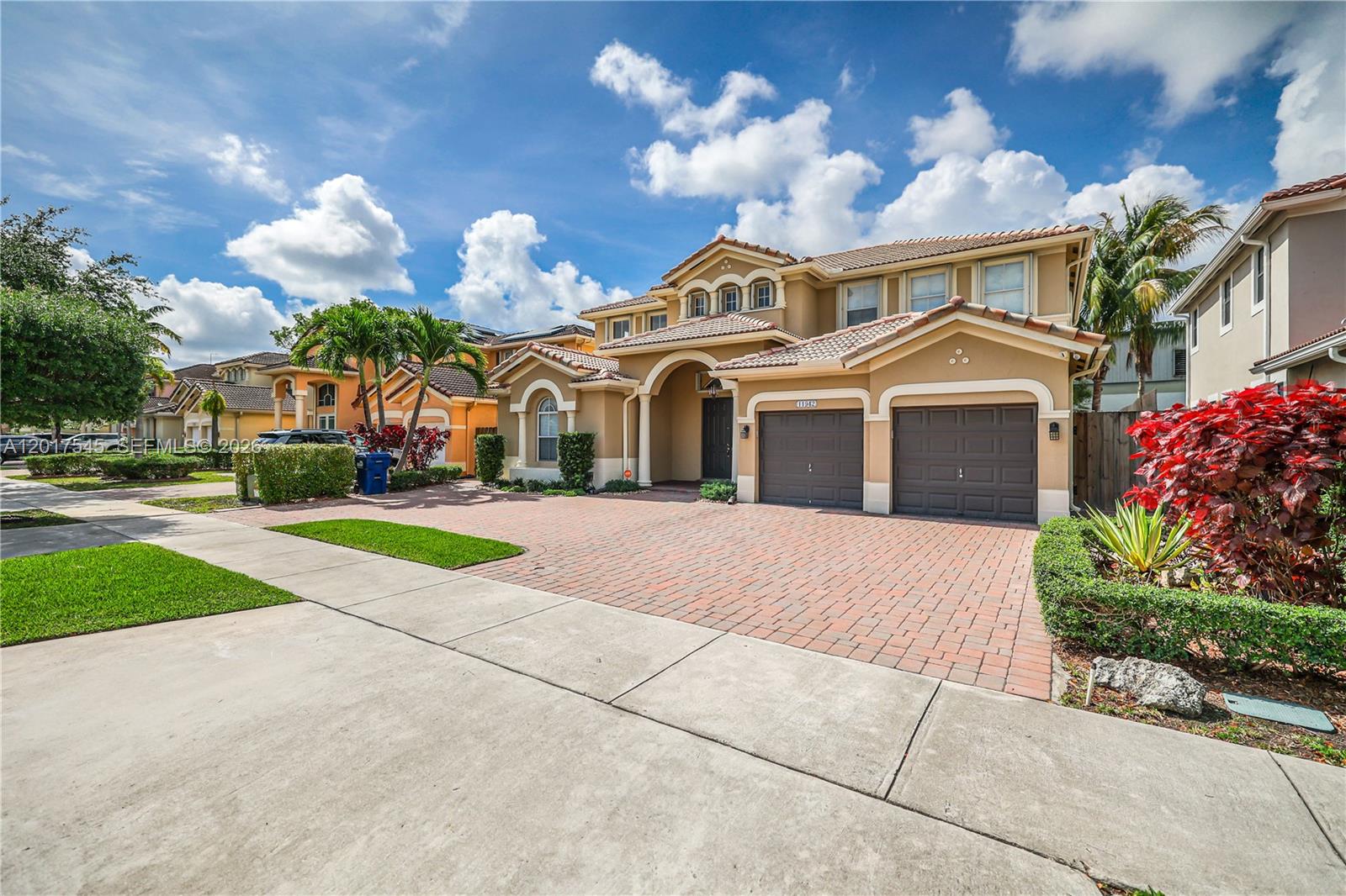 CENTURY BREEZE EAST - Residential