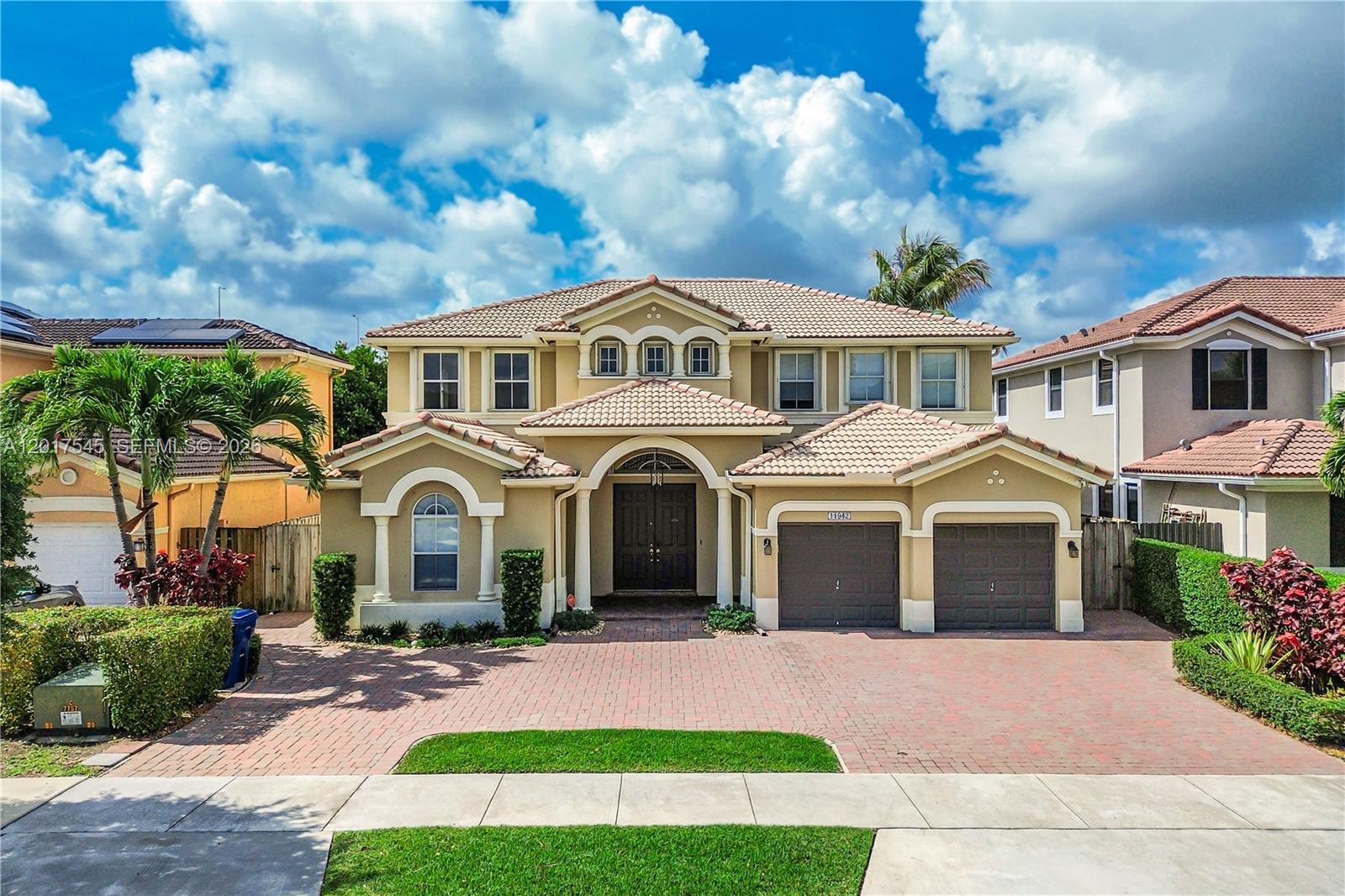 CENTURY BREEZE EAST - Residential