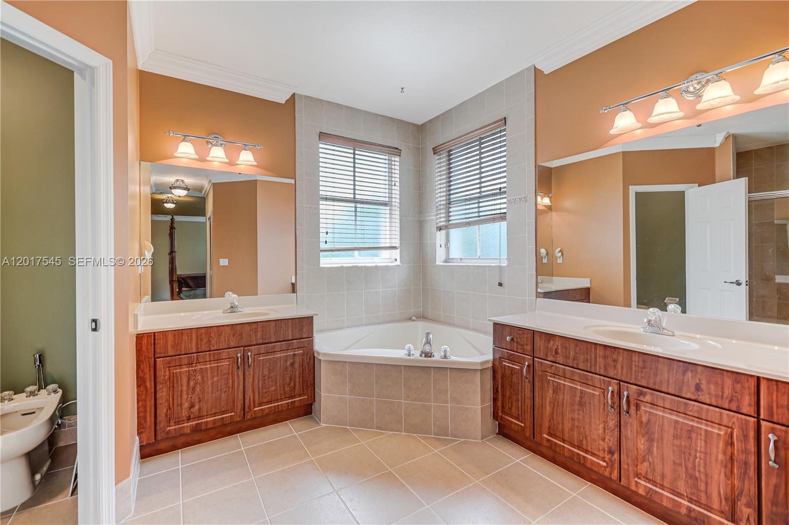 CENTURY BREEZE EAST - Residential
