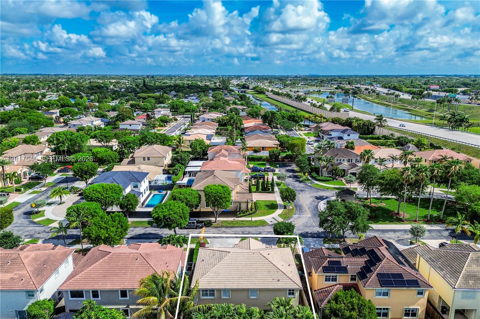 CENTURY BREEZE EAST - Residential
