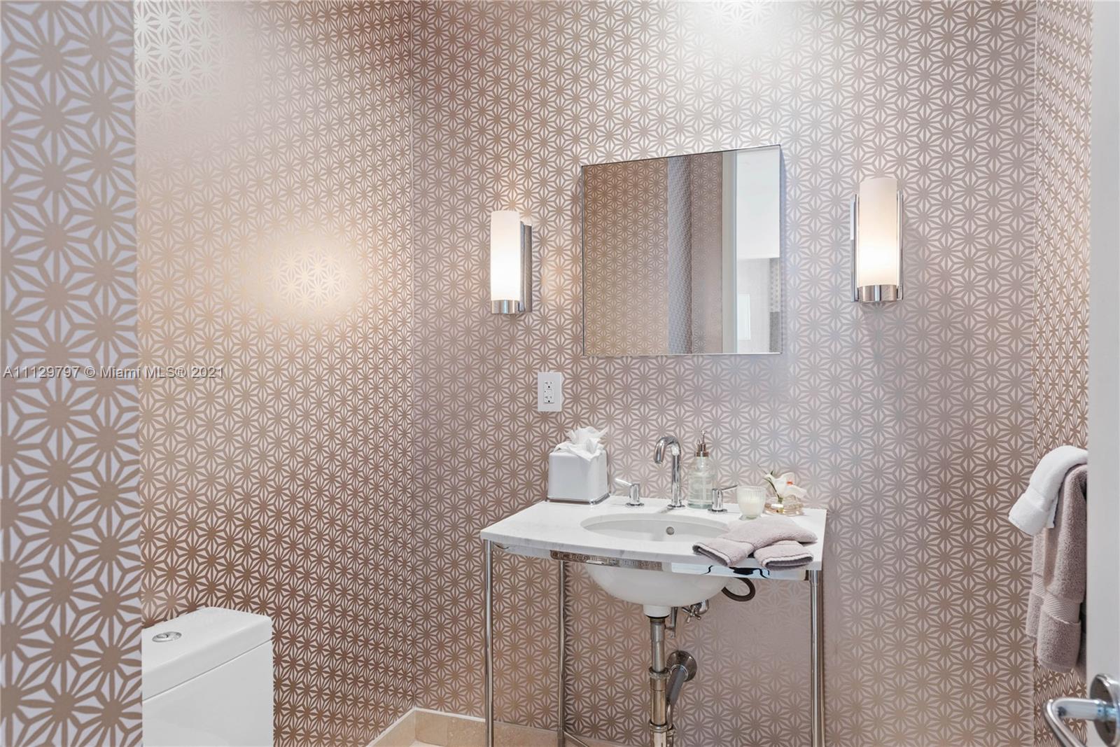 THE RESIDENCES AT THE BAT - Residential