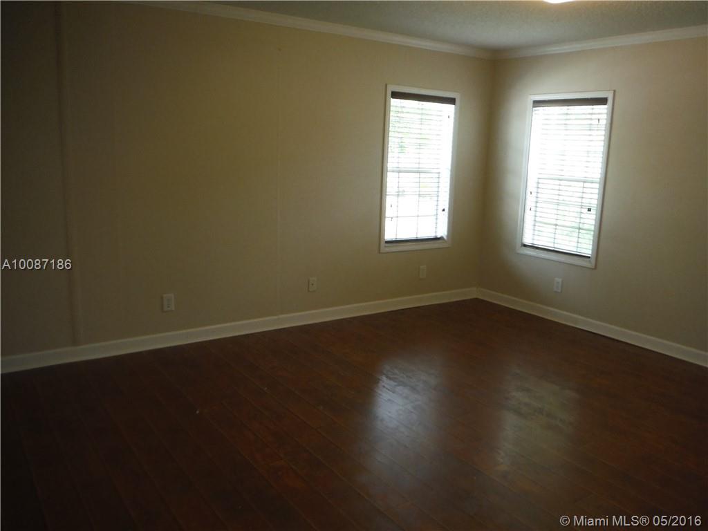 Gateway Estates Park Cond - Residential