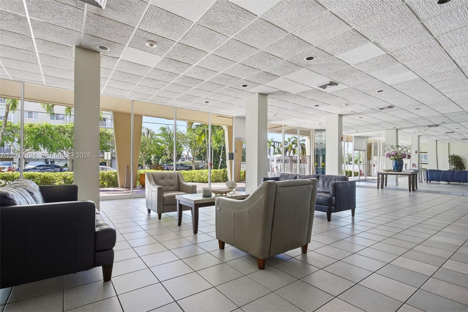 GOLDEN SAILS CONDO - Residential