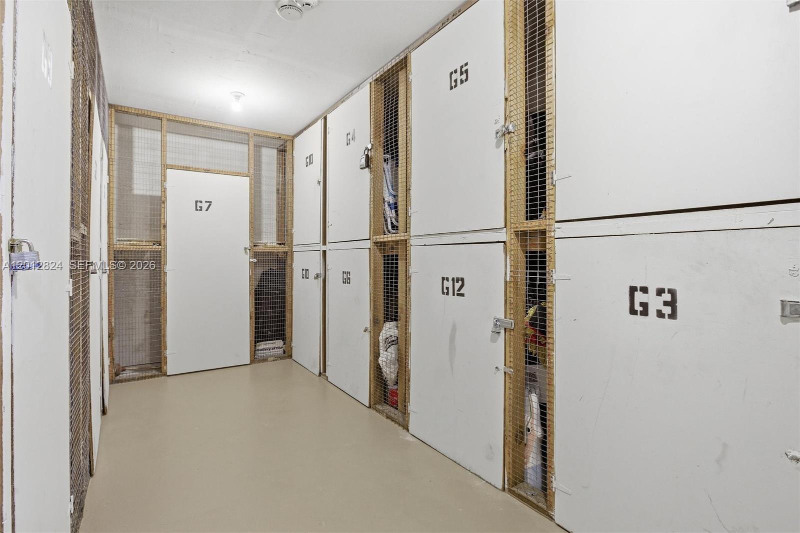 GOLDEN SAILS CONDO - Residential
