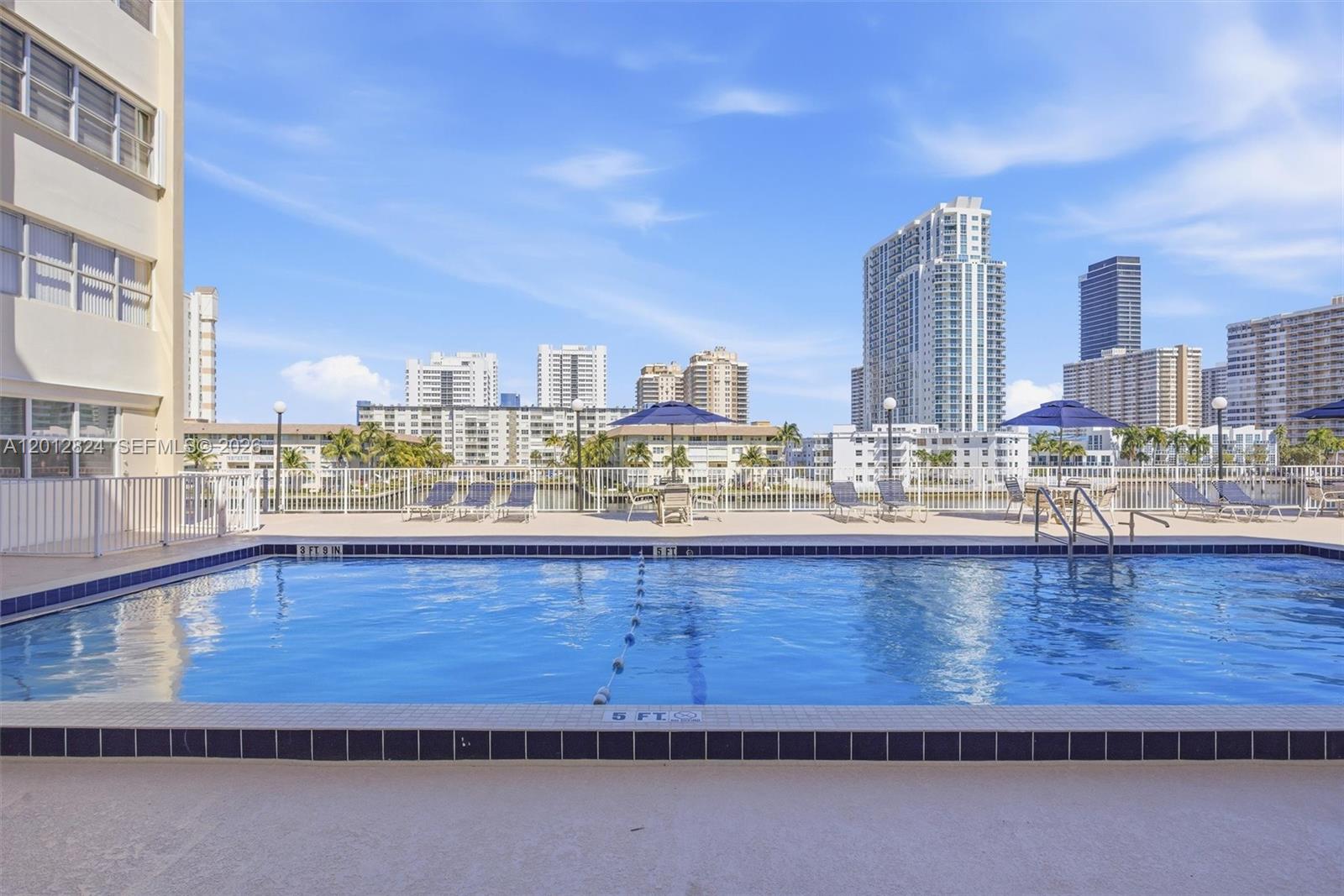 GOLDEN SAILS CONDO - Residential