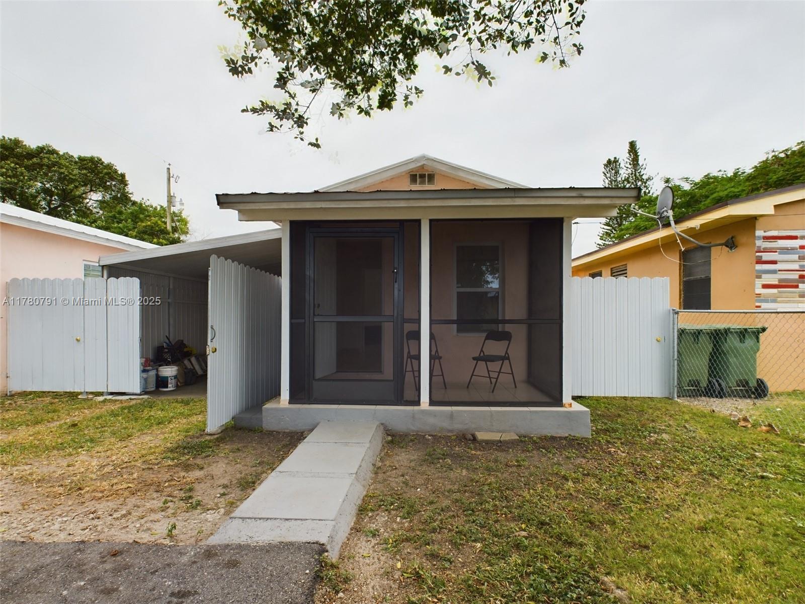 616 Sw 8th Ave 620, Homestead, Miami-Dade County, Florida - 1 Bedrooms  
1 Bathrooms - 