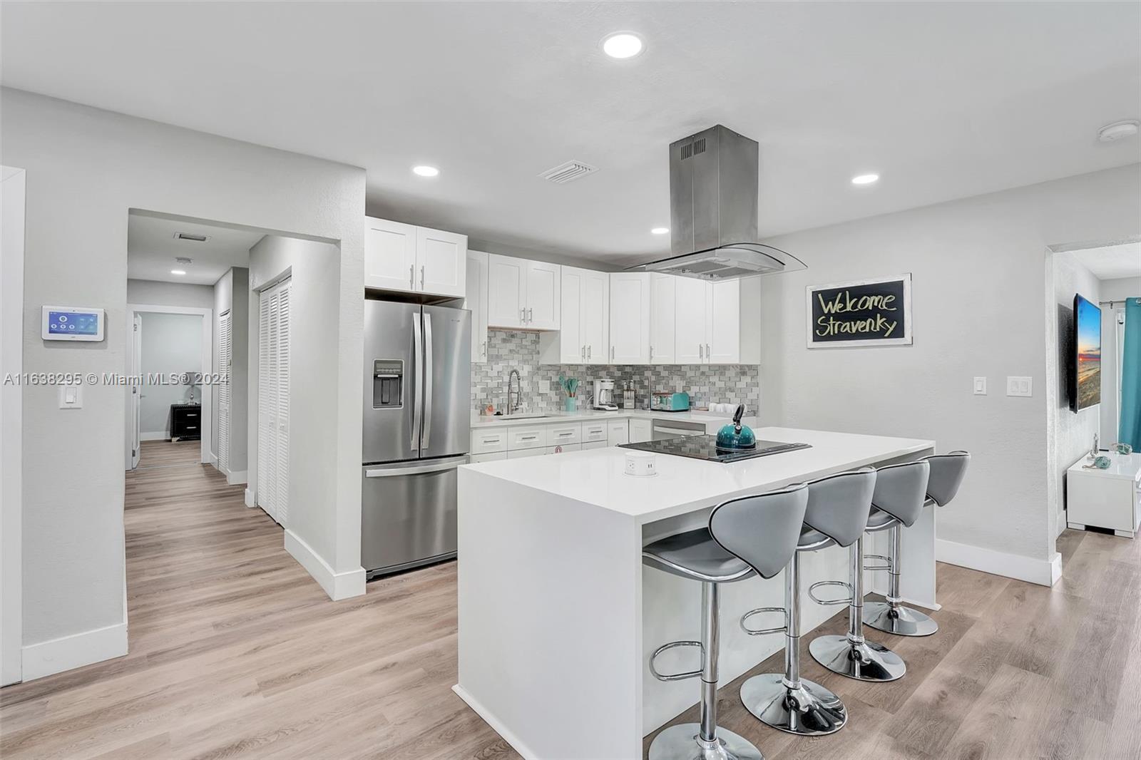 LAUDERDALE VILLAS - Residential