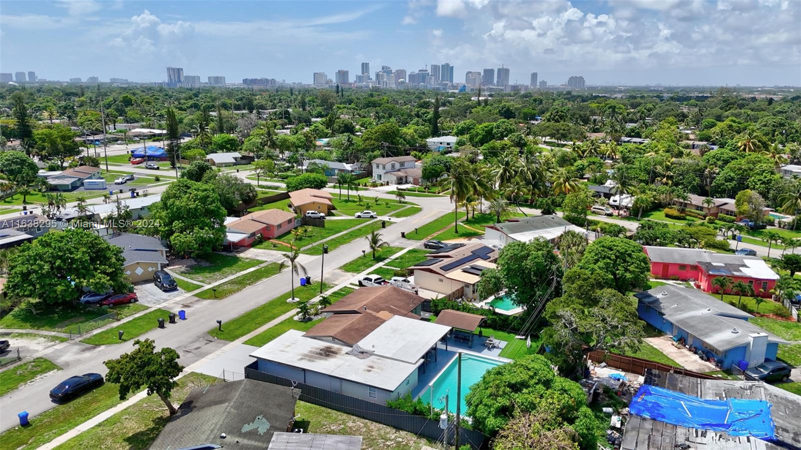 LAUDERDALE VILLAS - Residential