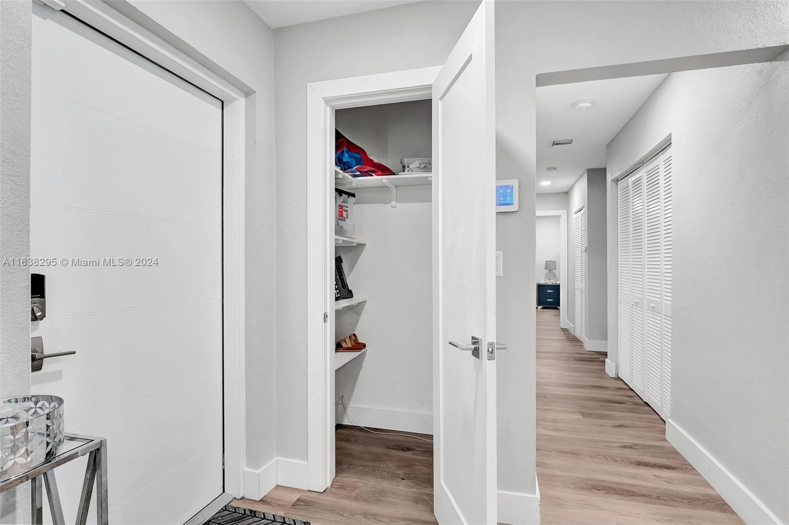 LAUDERDALE VILLAS - Residential