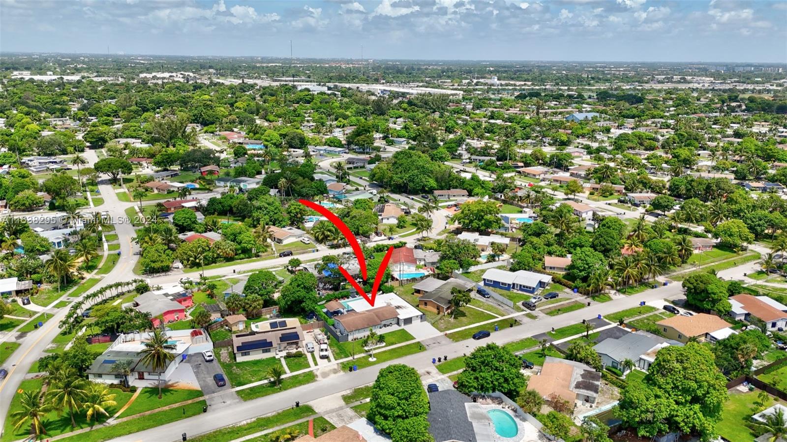 LAUDERDALE VILLAS - Residential