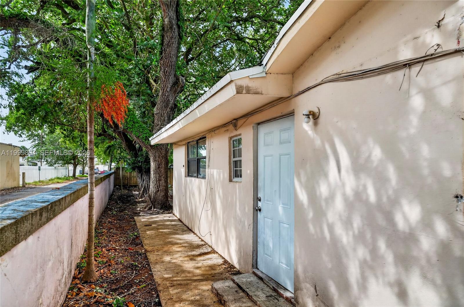 IRONS MANOR 5TH ADDN - Residential Lease