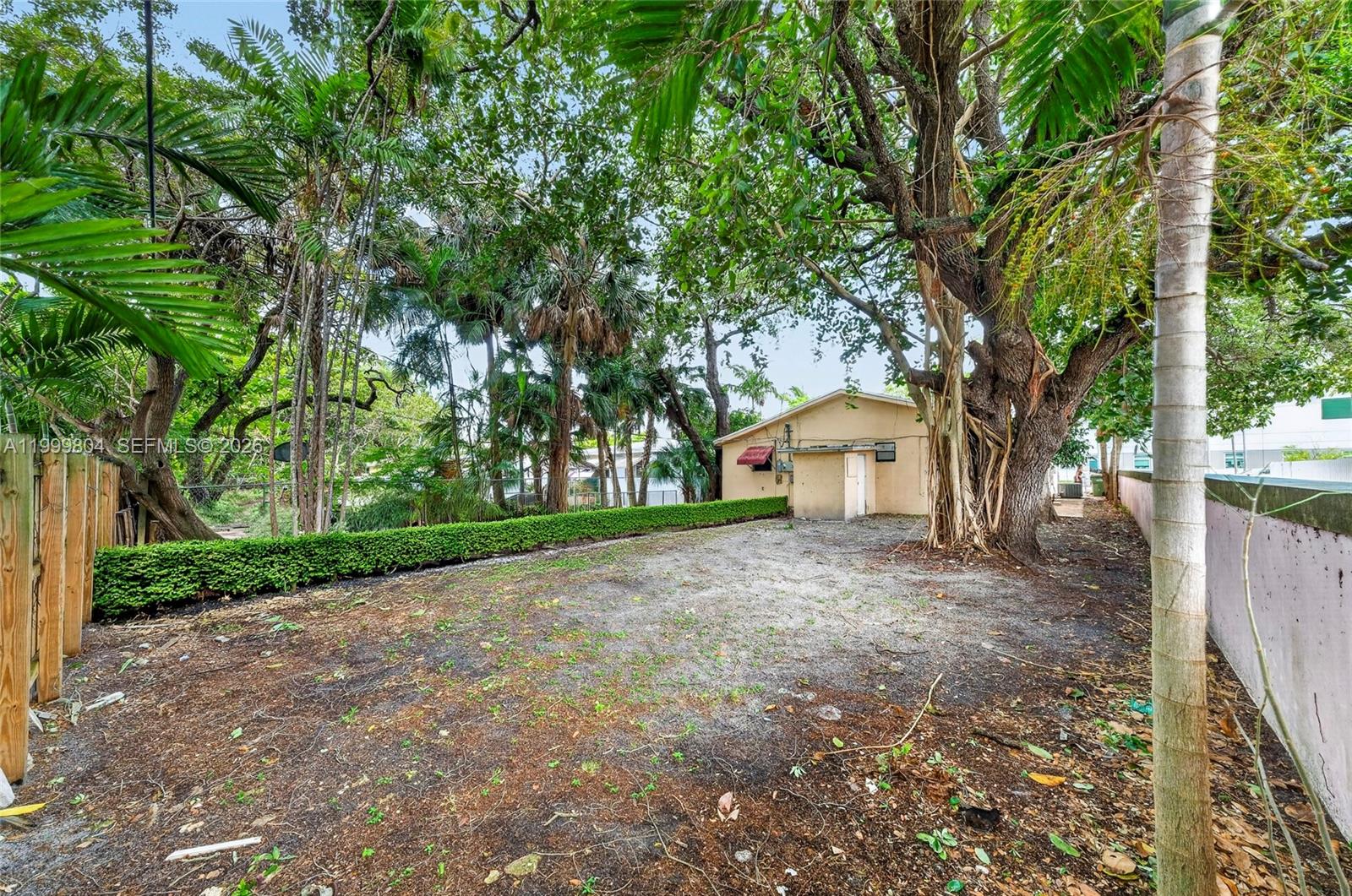 IRONS MANOR 5TH ADDN - Residential Lease