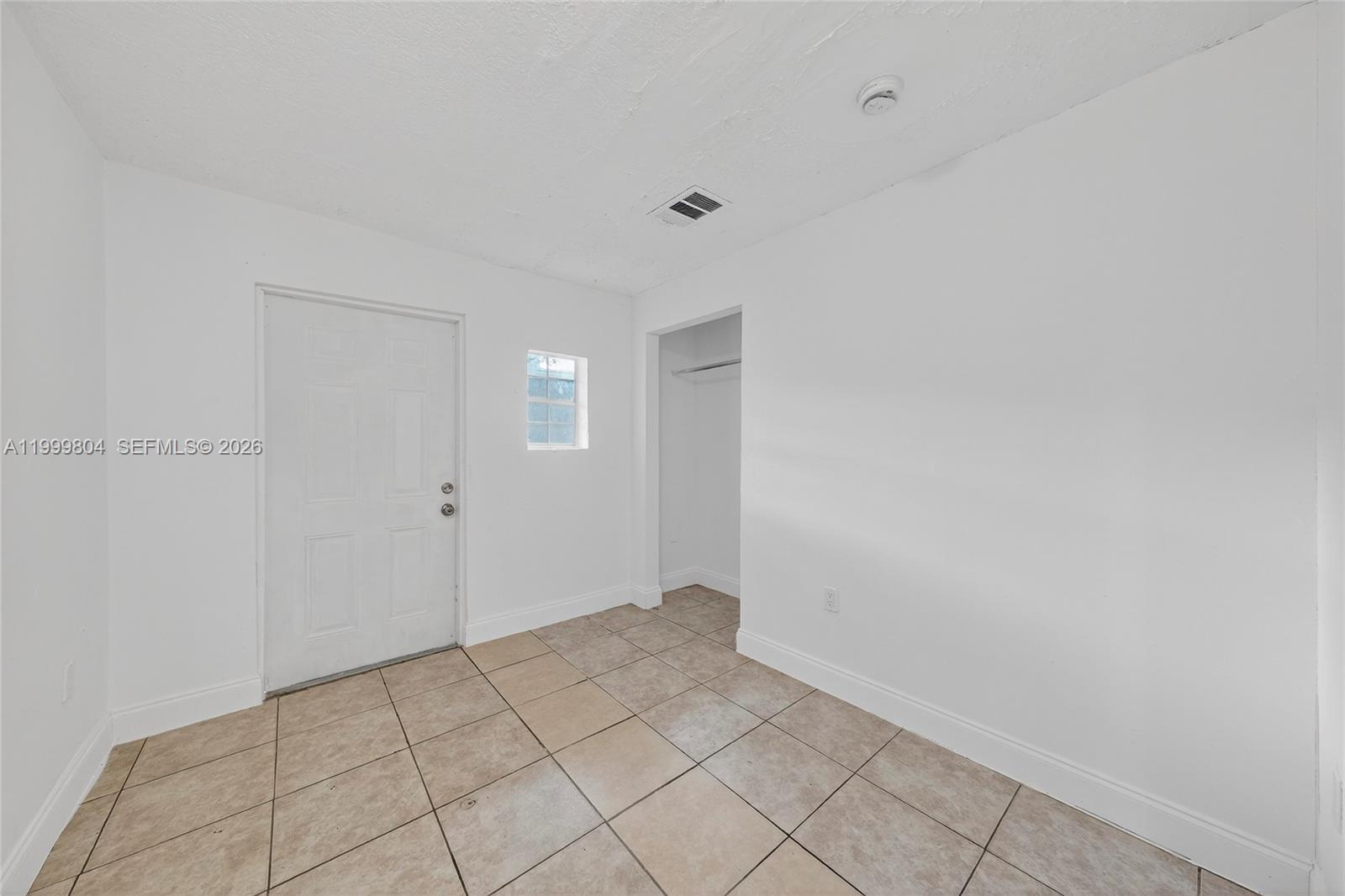 IRONS MANOR 5TH ADDN - Residential Lease