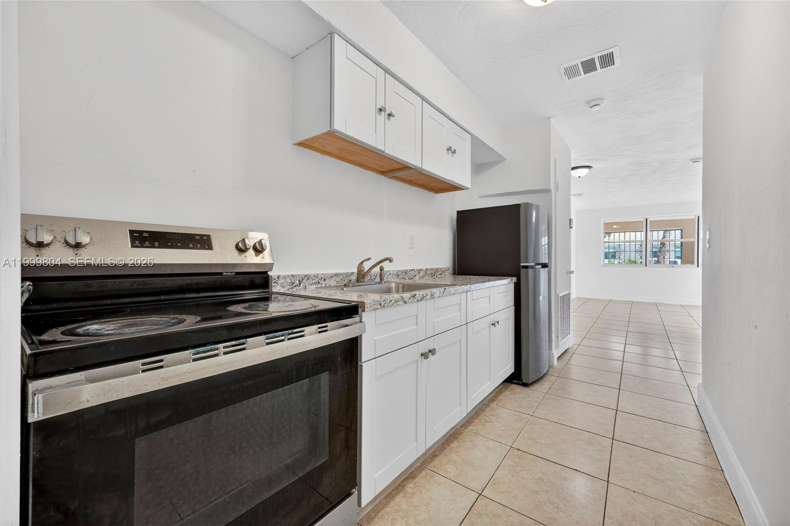 IRONS MANOR 5TH ADDN - Residential Lease