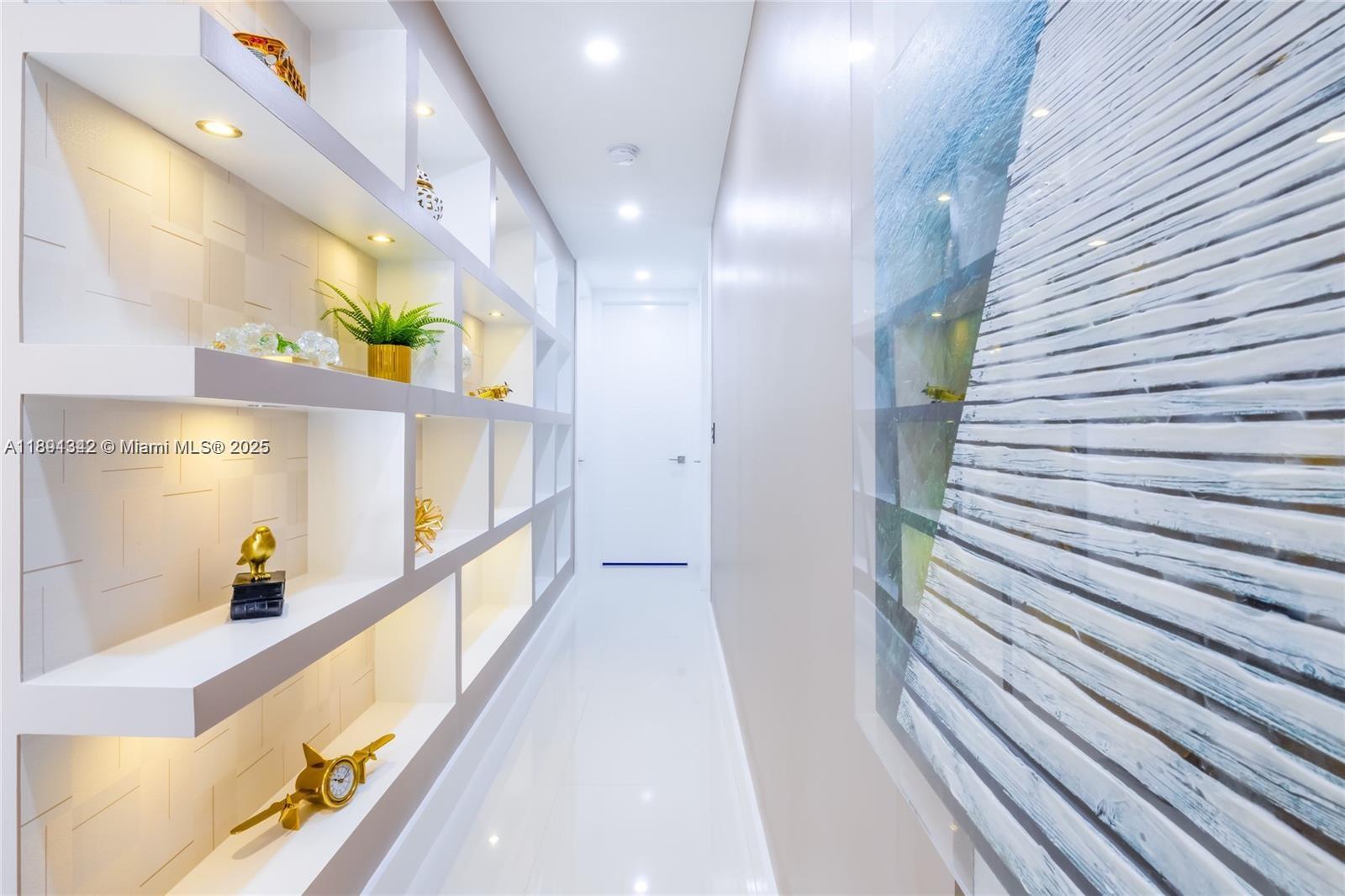 BIRD VILLAS SUB 2ND ADDN - Residential Lease