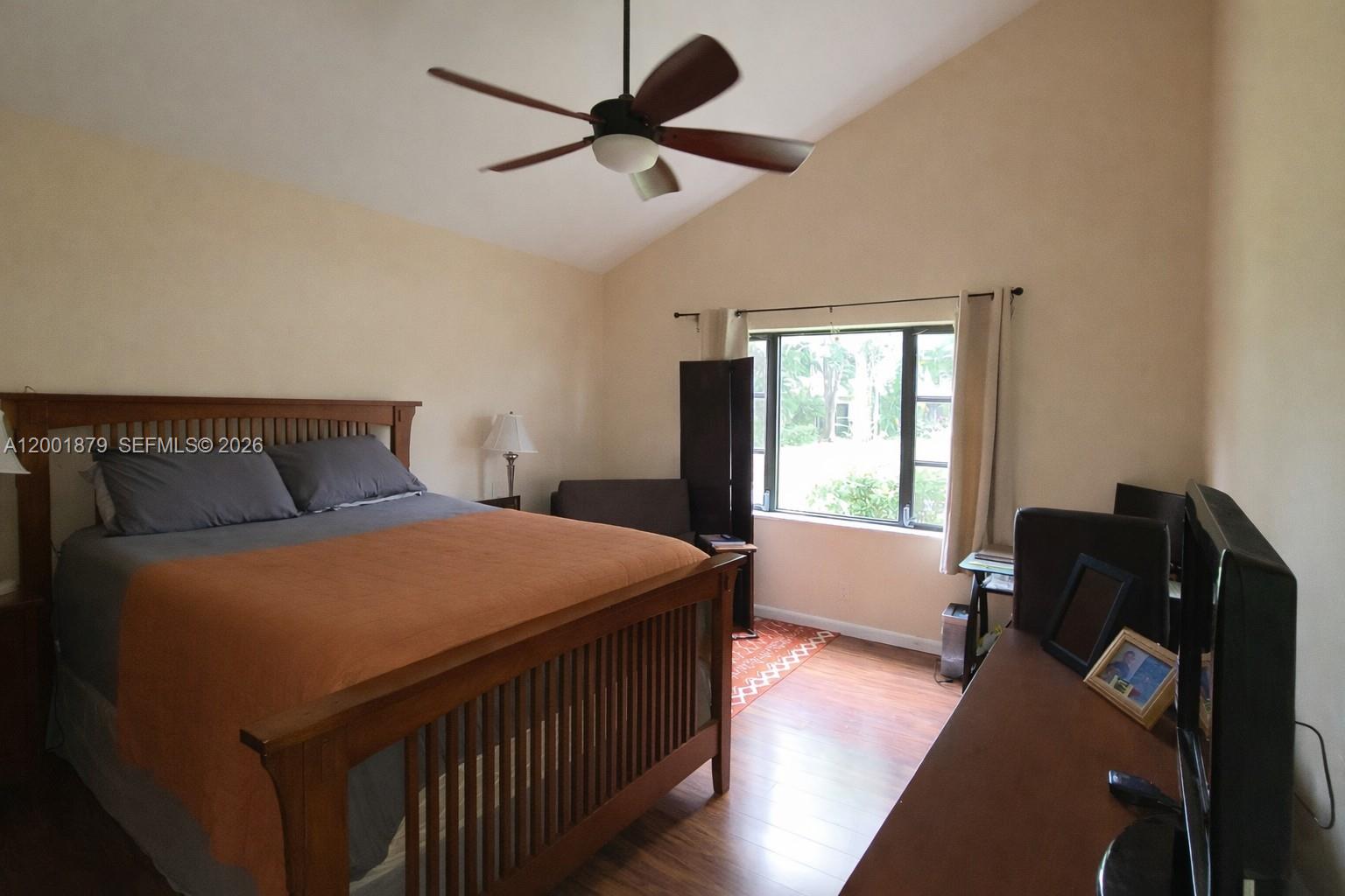 HILLS OF INVERRARY TRACT - Residential