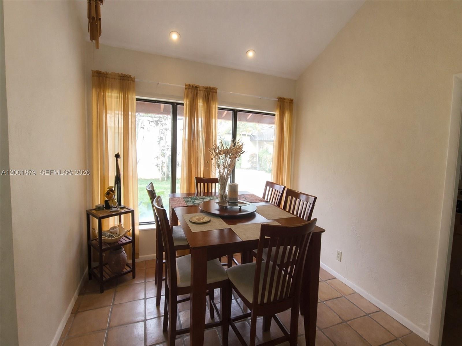 HILLS OF INVERRARY TRACT - Residential