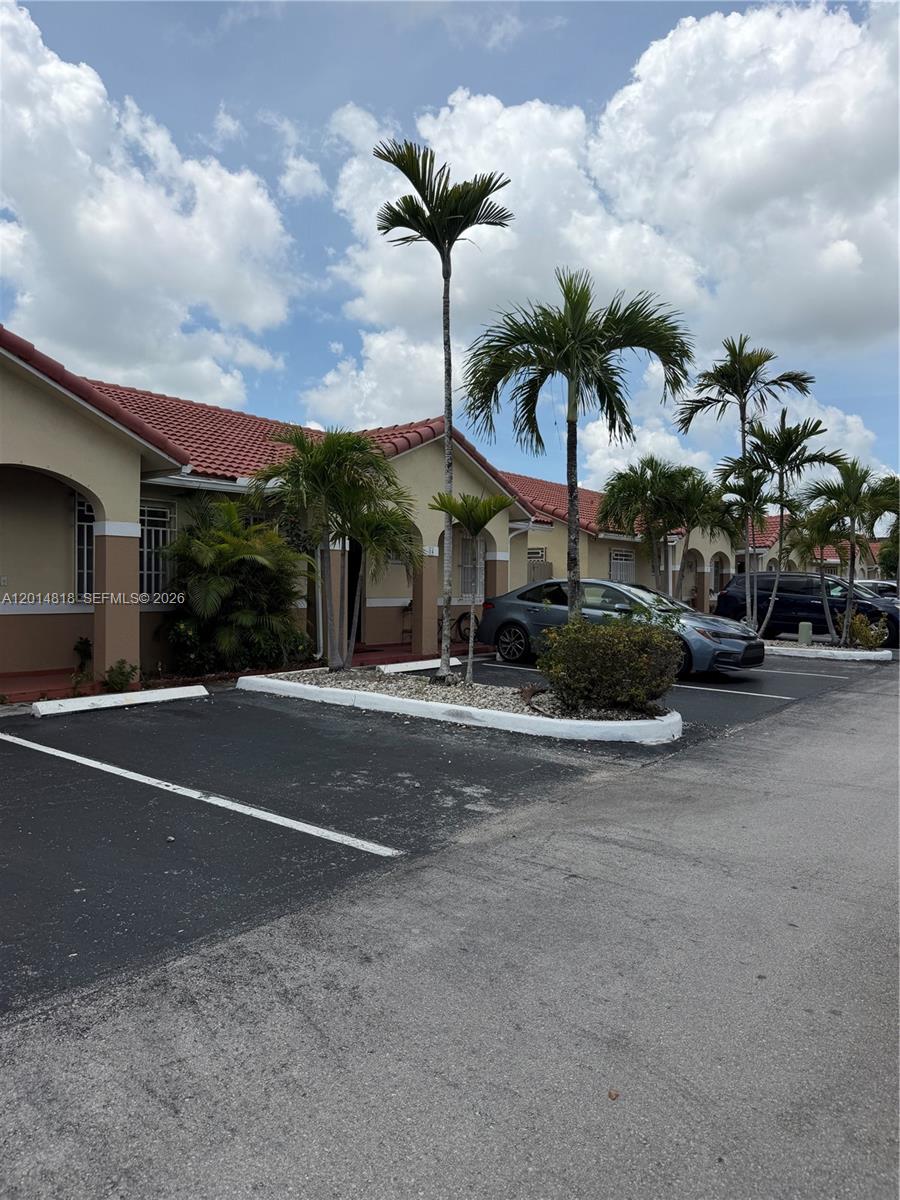 WEST PALM GARDENS VILLAS - Residential