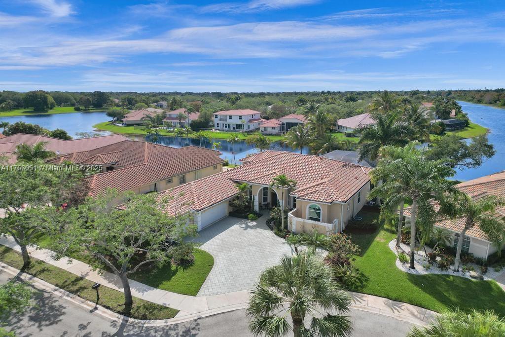 Property for Sale at 2715 Edgewater Court, Weston, Broward County, Florida - Bedrooms: 5 
Bathrooms: 4  - $1,599,000