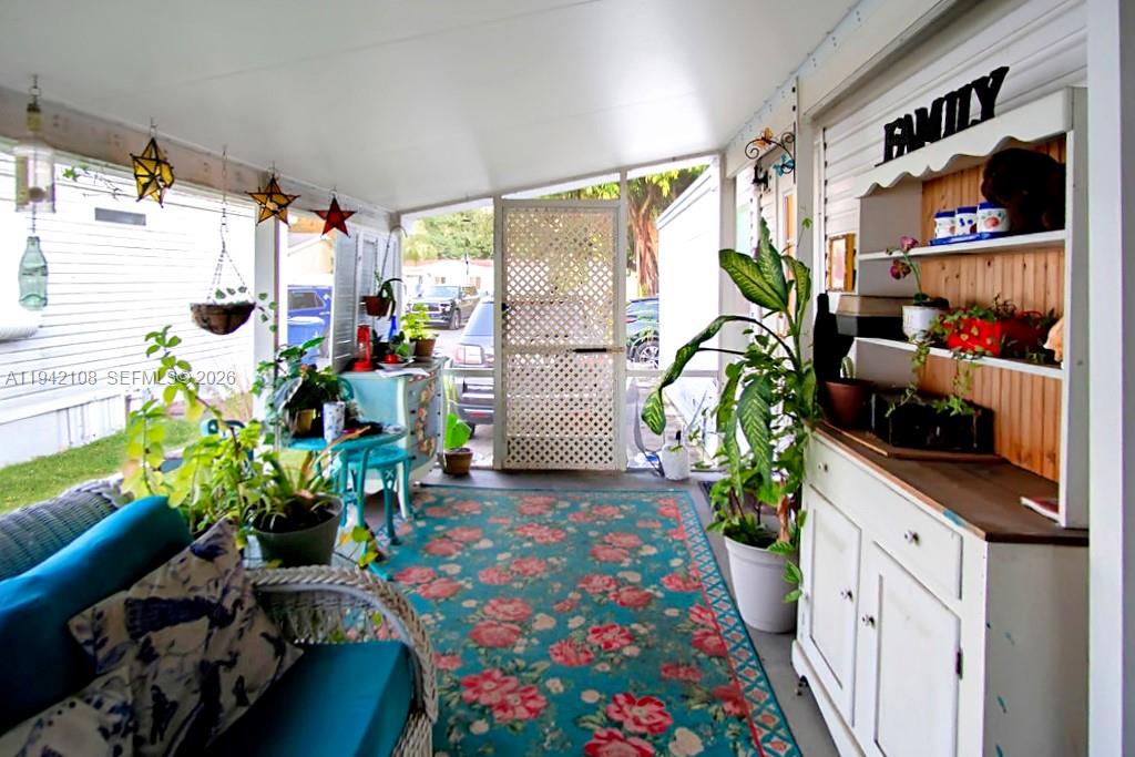 GATEWAY ESTATES PARK COND - Residential