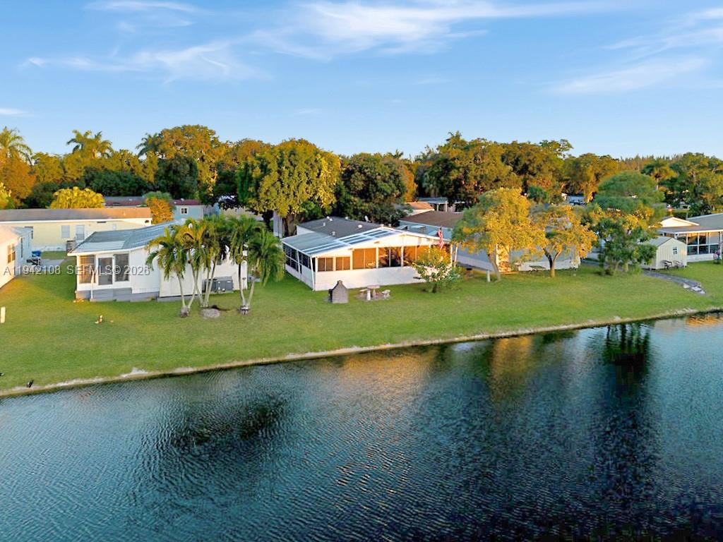 GATEWAY ESTATES PARK COND - Residential