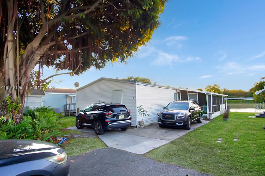 GATEWAY ESTATES PARK COND - Residential