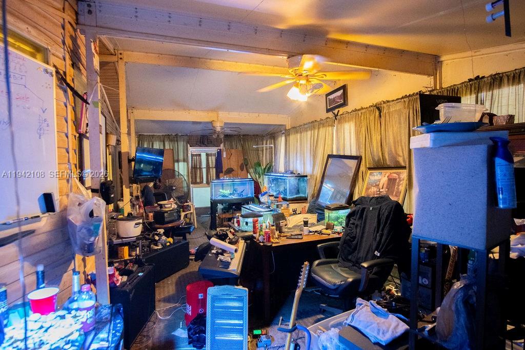 GATEWAY ESTATES PARK COND - Residential