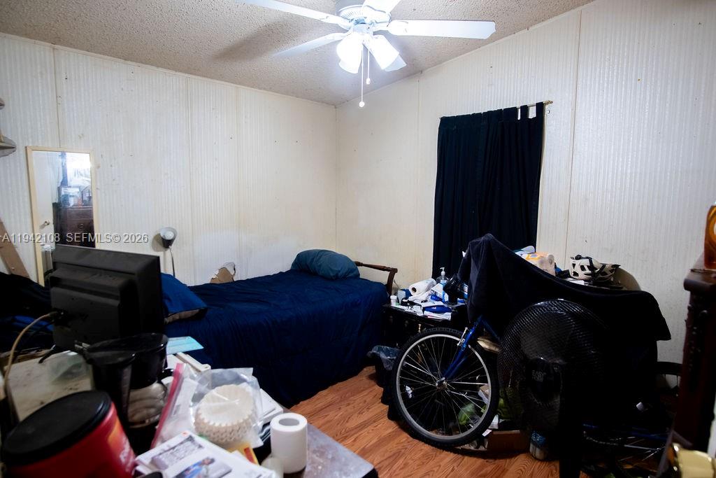 GATEWAY ESTATES PARK COND - Residential