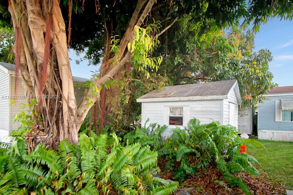 GATEWAY ESTATES PARK COND - Residential