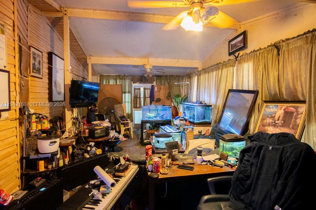 GATEWAY ESTATES PARK COND - Residential