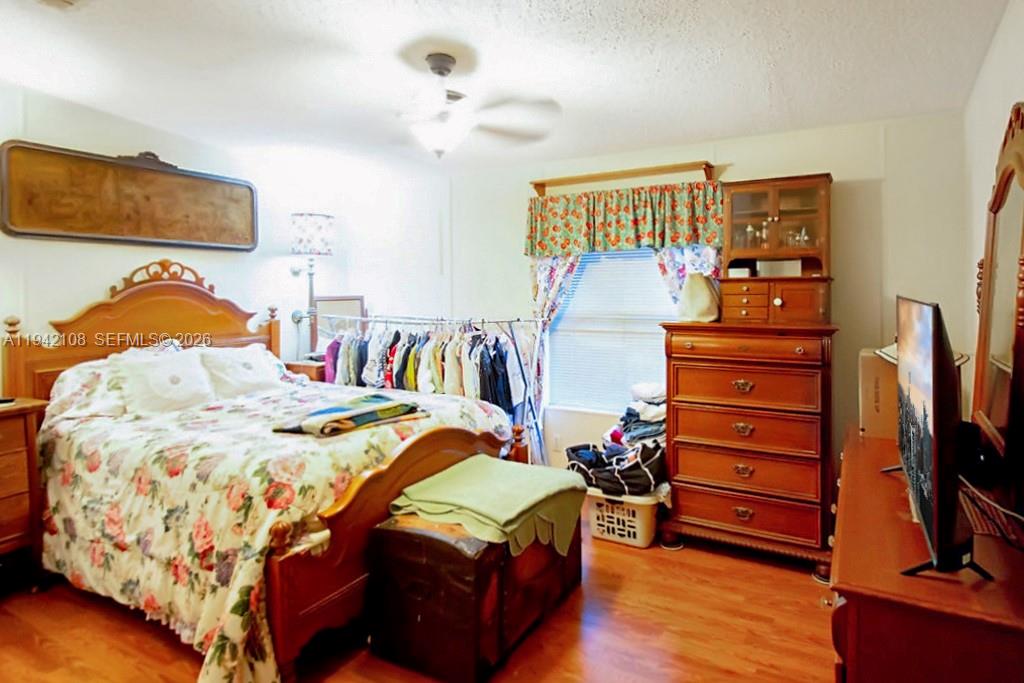 GATEWAY ESTATES PARK COND - Residential