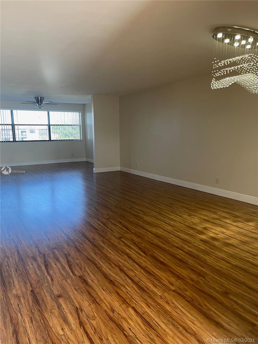 SUNRISE LAKES 184 CONDO - Residential