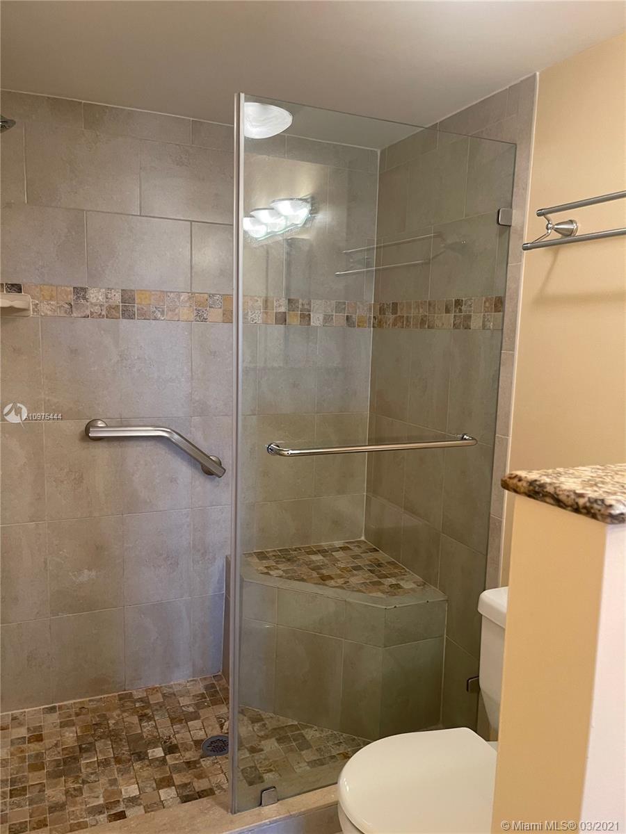 SUNRISE LAKES 184 CONDO - Residential