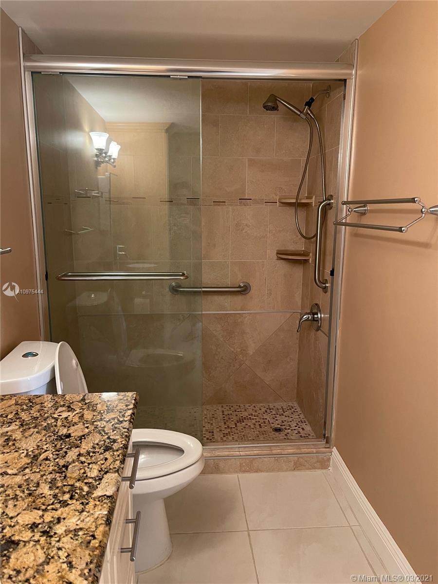 SUNRISE LAKES 184 CONDO - Residential